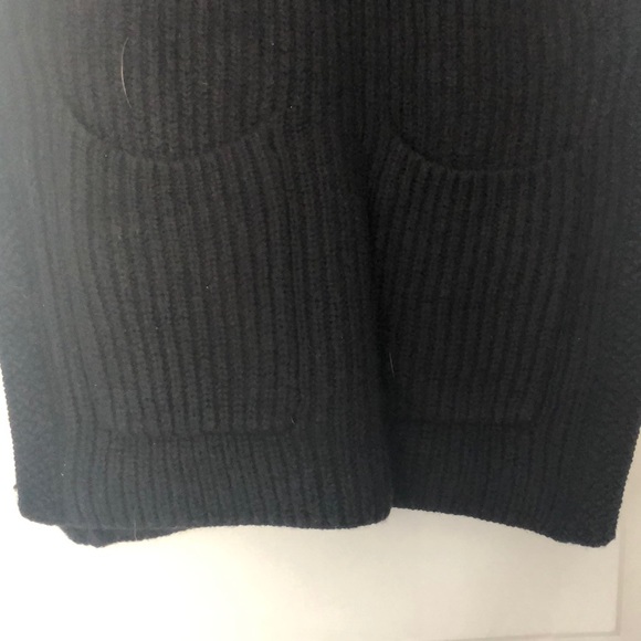 Aritzia pull-over yarn tank - Picture 2 of 5